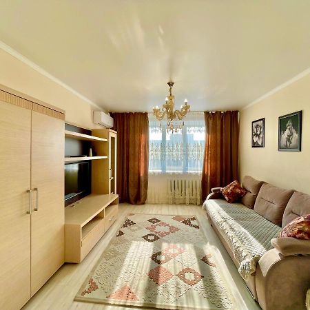 4Х Comnatnye Apartamenty Pavlodar Extérieur photo